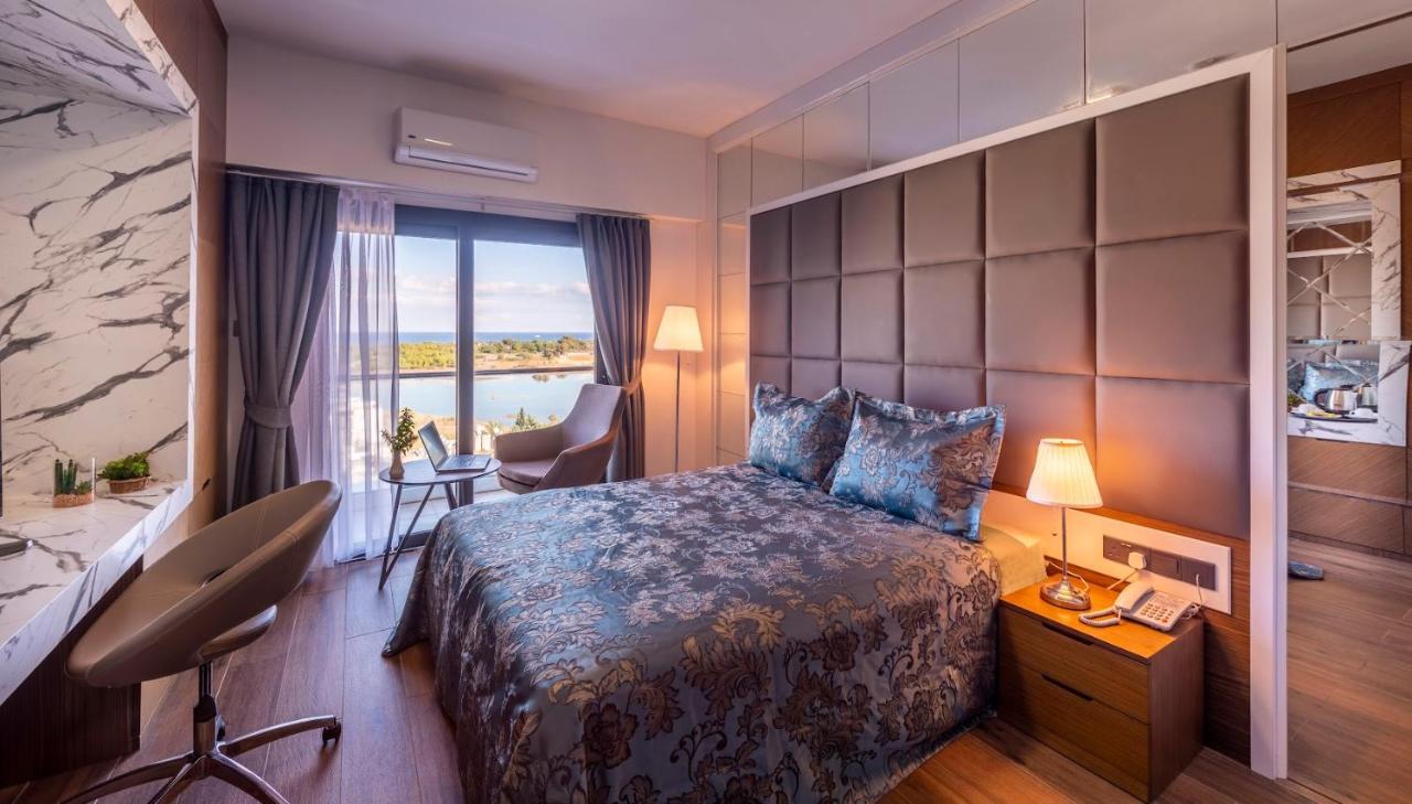 Novel Centre Point Hotel Famagusta  Exterior foto